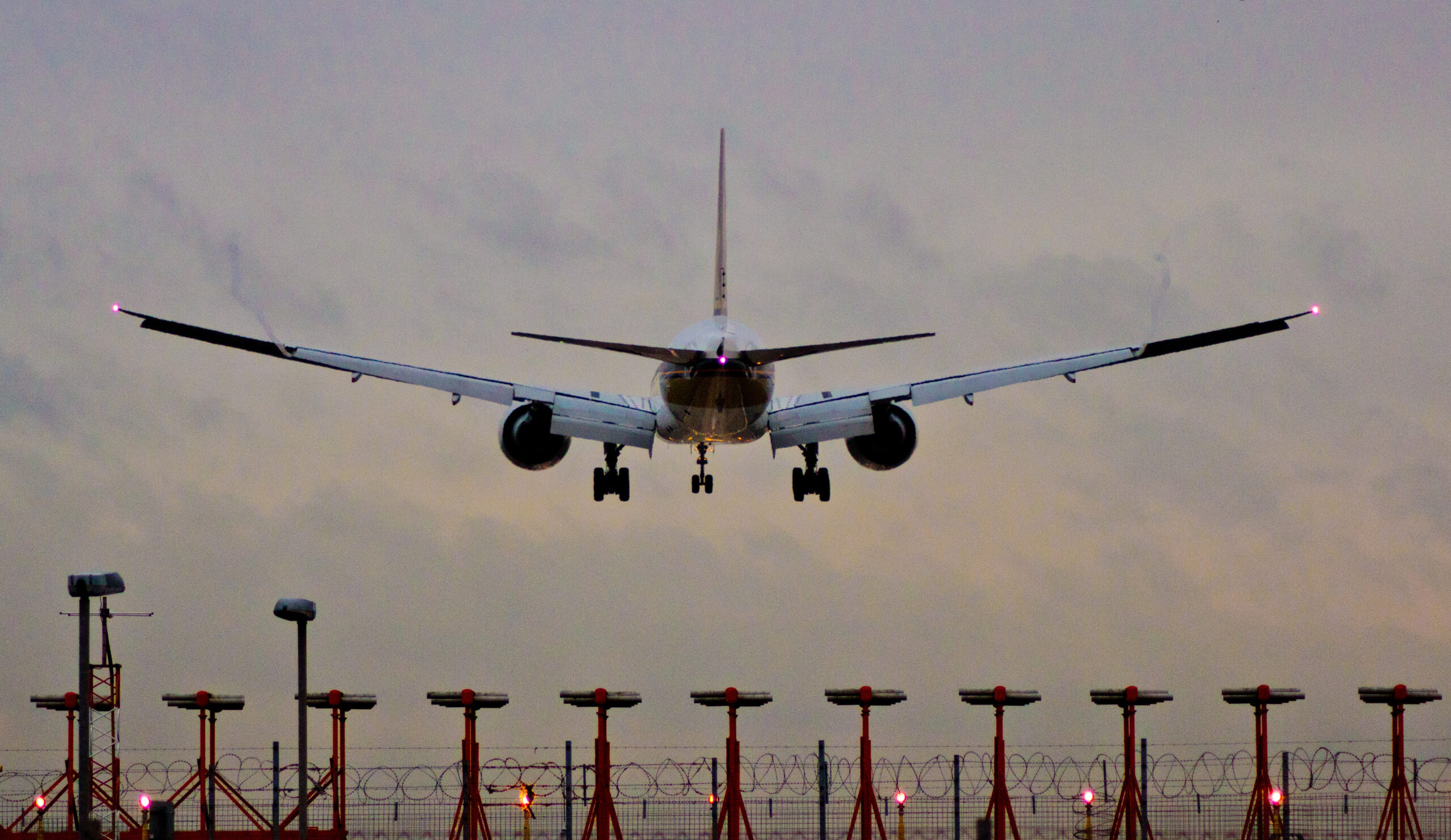 Peningkatan kinerja terbang Heathrow dengan IBM Maximo & Cohesive